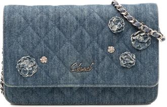 Chanel Borsa a tracolla Camellia denim trapuntata 2019 - Blu