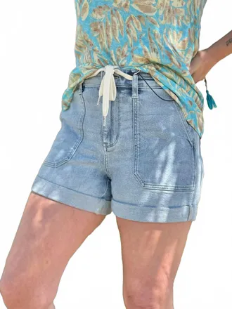 Judy Blue Taking It Easy Jogger Shorts In Light Wash