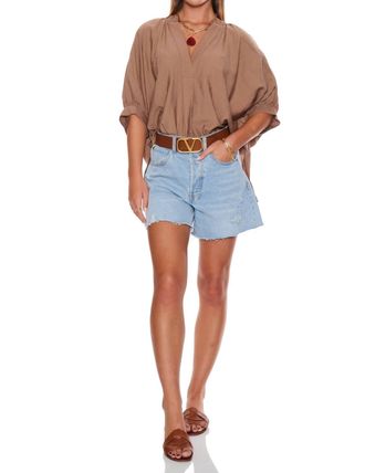 Pinch Design V-Neck Tunic Top In Mocha