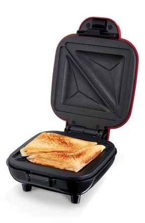 Dash Pocket Sandwich Maker in Red at Nordstrom Rack