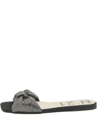 N&deg;21 Pre-owned sandalen met kristallen strik - Zwart