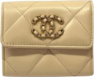 Chanel Pre-owned Wallets, female, Beige, Size: ONE SIZE Pre-owned Vintage Bi-fold Wallet