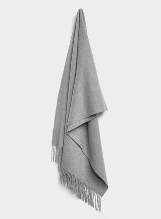 Simons Womens Ultra-soft solid fringed scarf