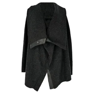 Tom Ford Buttoned Loose Knitted Cardigan in Dark Grey Wool