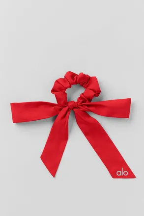 Alo | Love Knots Tie Scrunchie in Bright Red