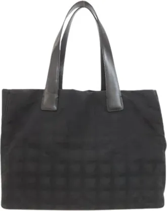 Chanel Pre-owned Tote Bags, female, Black, Size: ONE SIZE Pre-owned Vintage Nylon Tote Bag