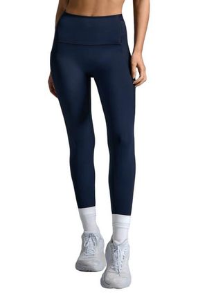2XU Form Stash Hi-Rise Comp Tight in Midnight at Nordstrom, Size X-Small