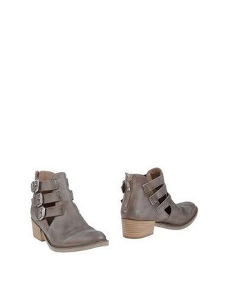Janet & Janet SCHUHE - Stiefeletten auf YOOX.COM