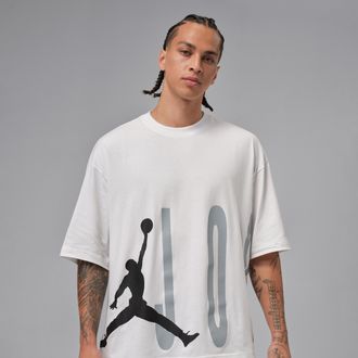 Nike Jordan Mens Jordan Oversized T-Shirt in White | IQ0840-100