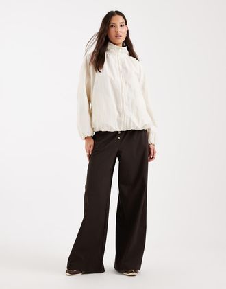 Asos Giacca sportiva oversize bianco sporco con fondo a palloncino