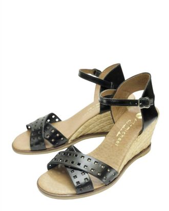 Eric Michael Womens Dakota Ankle Strap Sandals In Black