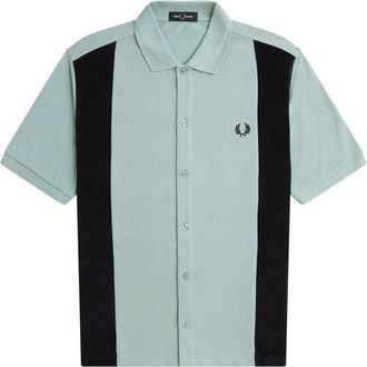 Fred Perry T-Shirt and blue pole