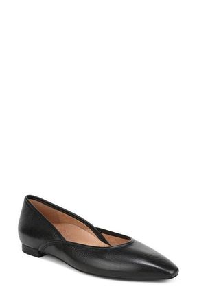 Vionic Gracia Flat in Black at Nordstrom, Size 6.5