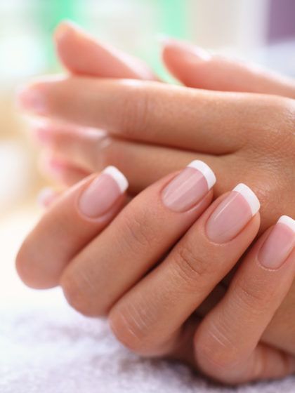 Emergenza manicure: ecco come rimuovere il gel unghie a casa!