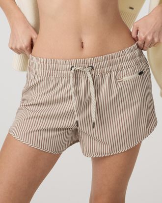Vuori Clothing Clementine 2.0 Shorts 4 | Cove Stripe Hickory | XS, Size Extra Small
