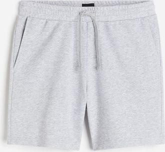 H&M Sweatshorts in Regular Fit - Grau