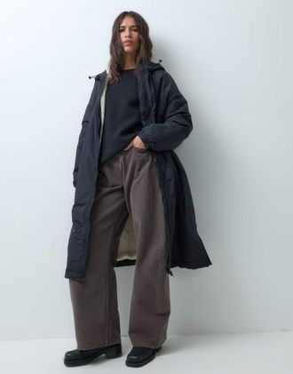 New Look impermeabile lungo foderato in pile blu navy-Nero