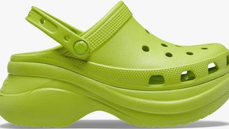 Crocs Womens Crocs 206302-312 CLASSIC BAE Womens Clogs Kiwi - Purple - Size: 3