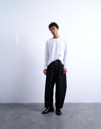 Topman Barrel - Jeans a pieghe bombati nero grezzo