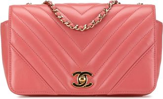 Chanel Pre-owned Womens Quilted Leather Shoulder Bag - Coral - One Size