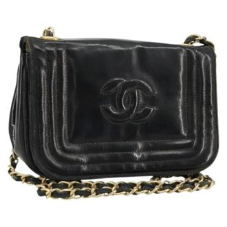 Chanel Pre-owned Cross Body Bags, female, Black, Size: ONE SIZE Pre-owned Patent Leather Crossbody Bag
