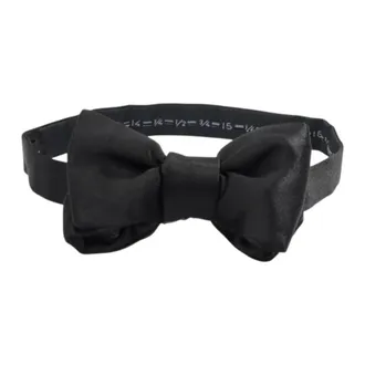 Tom Ford Satin Pre-Tied Bow Tie - male - Tom Ford - Bow Ties - Black - ONE SIZE - Accessories