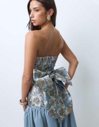 Asos vestito maxi con corpino jacquard a vita bassa e fiocco sul retro in jacquard blu