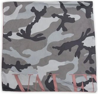 Valentino Garavani Foulard in seta con stampa camouflage - Grigio