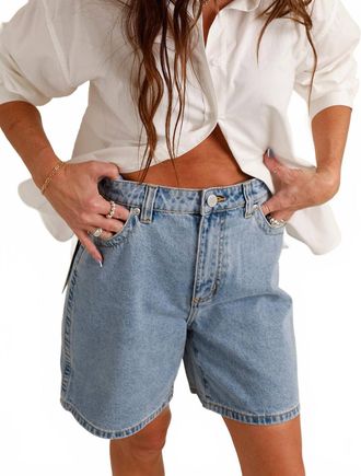 Abrand Carrie Shorts In Ariane