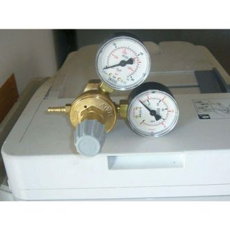 Deca Riduttore Di Pressione Co2 Con 2 Manometri Saldatrice Filo Deca 010242