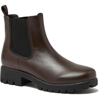 Lands End Classic Leather Chelsea Boots in Black Leather at Nordstrom, Size 6.5