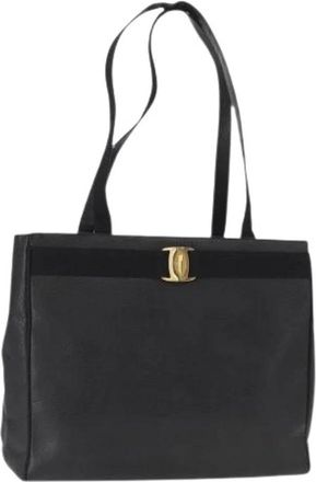 Ferragamo Pre-owned Tote Bags, female, Black, Size: ONE SIZE Pre-owned Leather Shoulder Bag