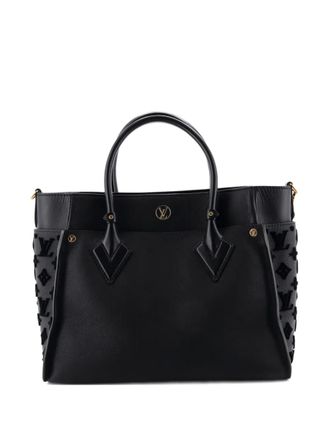 Louis Vuitton On My Side Monogram Tuffetage Leather MM tote bag - Zwart