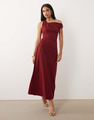 Asos Vestito lungo in cr&ecirc;pe color vinaccia con spalle scivolate e gonna arricciata-Rosso
