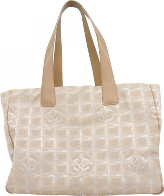Chanel Beige Nylon Tote Bag (Pre-Owned)