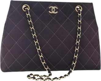 Chanel Pre-owned Shoulder Bags, female, Black, Size: ONE SIZE Pre-owned Nylon Shoulder Bag