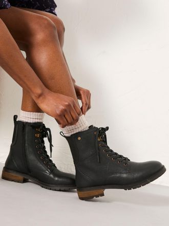 Fat Face FatFace Margot Black Standard/Wide Fit Leather Ankle Boots