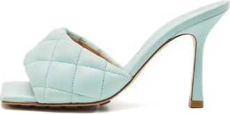 Bottega Veneta 2024 90 mm gewatteerde muiltjes met vierkante neus - Blauw