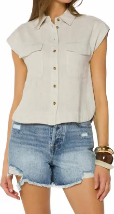 Velvet Heart Jordan Button Up Top In Rye