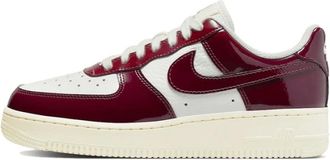 Nike Air Force 1 Low Patent - Dames - Sport - Rood - Maat: 42 EU Leer