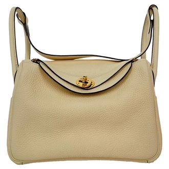Herm&egrave;s Herm&egrave;s Lindy 26 schoudertas in cr&egrave;mekleurig Clemence-leer