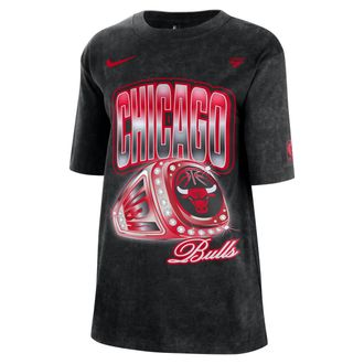 Nike Chicago Bulls Courtside Nike Womens NBA T-Shirt in Black | HQ9907-010