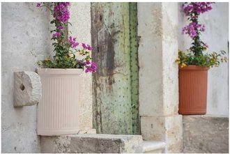 Monacis Jarr&oacute;n Decorativo Semicircular Cl&aacute;sico Tradicional De 41x24 Cm Y 50 Cm De Alto, En Pol&iacute;mero Blanco Resistente Para Plantas De Jard&iacute;n Y Terraza