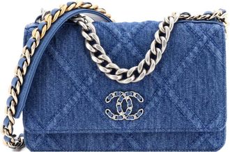 Chanel 19 Wallet on Chain Quilted Denim crossbody bag - Blue