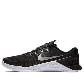 Nike (WMNS) Nike Metcon 4 Black Metallic Silver 924593-001