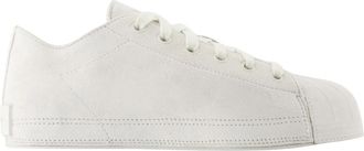 Yohji Yamamoto Grijze Leren Sneakers - Nizzastar Lo - Dames - Sneakers - Wit - 38 1/2 EU - Leer - Schoenen