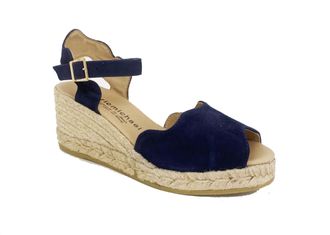 Eric Michael Womens Lupa Scallop Sandal In Navy