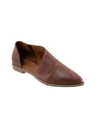 Bueno Womens Blake Flat Shoes In Rust