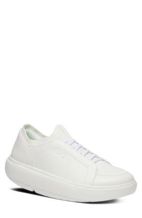 Oofos OOmg+ Club Walking Shoe in White at Nordstrom, Size 10.5