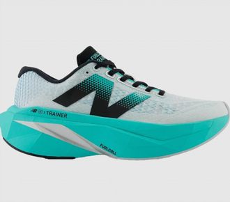 New Balance Womens Fuelcell Supercomp Trainer V3 Shoes In White/green